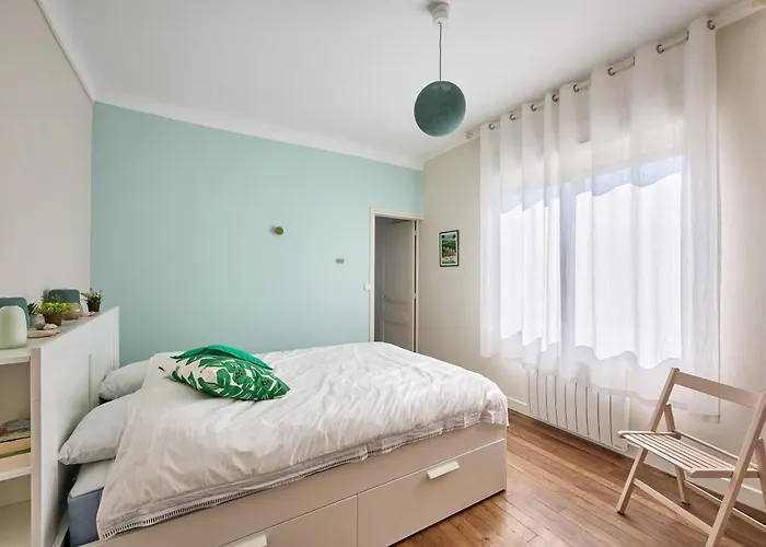 Landemer - A 700 M De La *