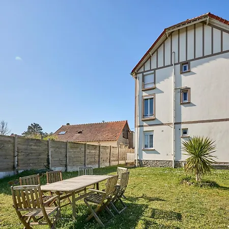 Apartment Landemer - A 700 M De La